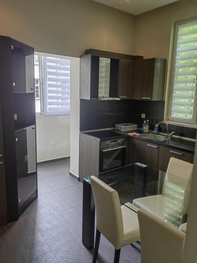 Vitosha 67 Apartment Sofia Bagian luar foto